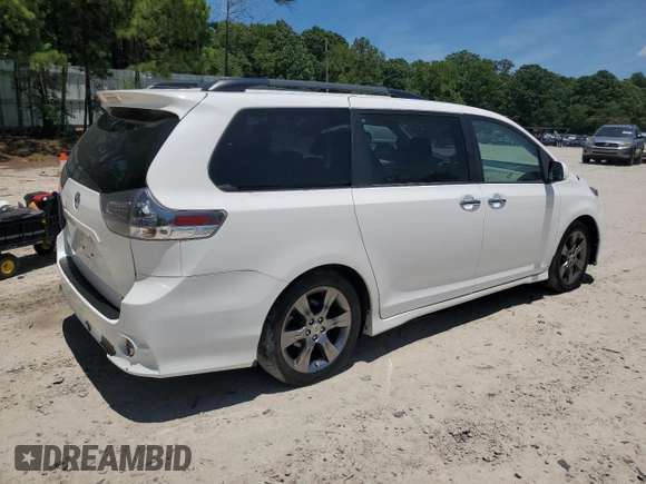 2014 Toyota Sienna SE with VIN 5TDXK3DC4ES501542, listed as a Copart auction lot 61596445 with 204,164 mi miles and Clean title. Bid and sale history available at DreamBid. Image 3.