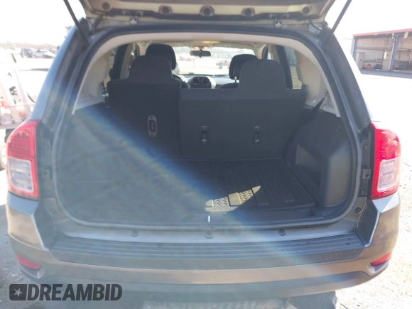 2011 Jeep Compass with VIN 1J4NT1FA6BD290625, listed as a IAAI auction lot 41758224 with 53,254 mi miles. Bid and sale history available at carsss.com. Image 8.