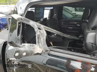 2019 Ram 2500 Laramie with VIN 3C6UR5FJ5KG656219, listed as a Copart auction lot 64840124 with 0 mi miles and Salvage Title. Bid and sale history available at carsss.com. Image 12.