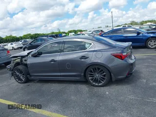 2019 Acura ILX w/Premium/A-Spec Pkg with VIN 19UDE2F8XKA003403, listed as a IAAI auction lot 40404184 with 68,680 mi miles. Bid and sale history available at carsss.com. Image 15.