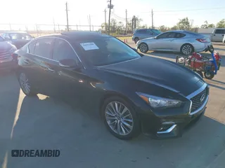 2018 Infiniti Q50 3.0t LUXE with VIN JN1EV7AP7JM363310, listed as a IAAI auction lot 40924400 with 103,578 mi miles. Bid and sale history available at carsss.com. Image 1.