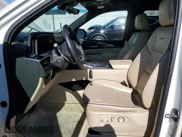 2021 Cadillac Escalade Premium Luxury z VIN 1GYS3CKL9MR471651, wystawiony jako Copart lot #44301275 z przebiegiem 24 328 mil mil oraz Szkoda całkowita • Salvage title. Historia ofert i sprzedaży dostępna na DreamBid. Obrazek 7.