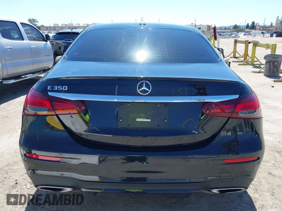 2022 Mercedes-Benz E-Class E 350 with VIN W1KZF8DB6NB056672, listed as a IAAI auction lot 41838136 with 38,517 mi miles. Bid and sale history available at carsss.com. Image 16.