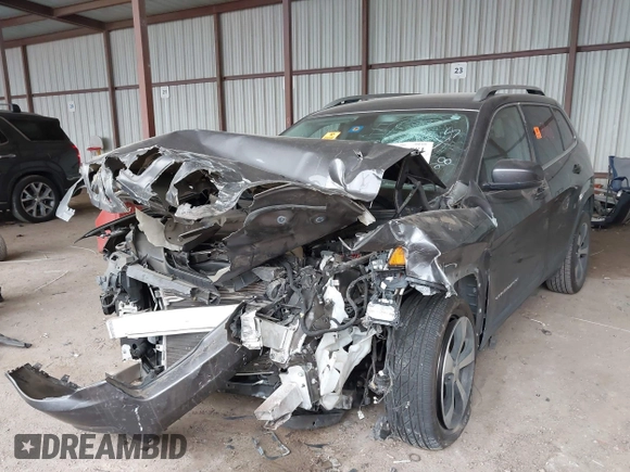 2020 Jeep Cherokee Limited z VIN 1C4PJLDBXLD587216, wystawiony jako IAAI lot #41941781 z przebiegiem Nie podano mil oraz . Historia ofert i sprzedaży dostępna na DreamBid. Obrazek 2.