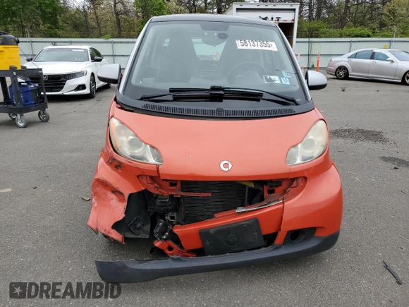 2008 Smart fortwo Pure z VIN WMEEJ31X18K155044, wystawiony jako Copart lot #58137355 z przebiegiem 62 718 mil mil oraz Szkody całkowita. Historia ofert i sprzedaży dostępna na DreamBid. Obrazek 5.