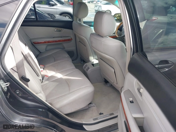 2005 Lexus RX 330 with VIN 2T2GA31U35C032139, listed as a IAAI auction lot 41579595 with 207,413 mi miles. Bid and sale history available at carsss.com. Image 8.