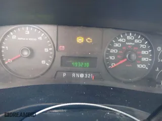 2006 Ford Super Duty F-250 XL with VIN 1FTNF21556EA37597, listed as a IAAI auction lot 41391060 with 493,238 mi miles. Bid and sale history available at carsss.com. Image 7.