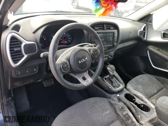 2022 Kia Soul LX with VIN KNDJ23AU8N7801887, listed as a Copart auction lot 47099145 with 22,684 mi miles and Salvage Title. Bid and sale history available at carsss.com. Image 8.