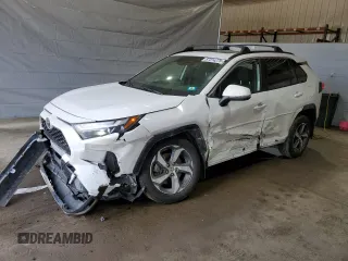 2025 Toyota RAV4 SE with VIN JTMAB3FV0SD236288, listed as a Copart auction lot 57314275 with 13,984 mi miles and Salvage title. Bid and sale history available at DreamBid. Image 1.