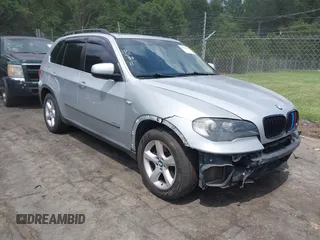2011 BMW X5 50i with VIN 5UXZV8C55BL419654, listed as a IAAI auction lot 42752609 with 204,677 mi miles and . Bid and sale history available at DreamBid. Image 1.