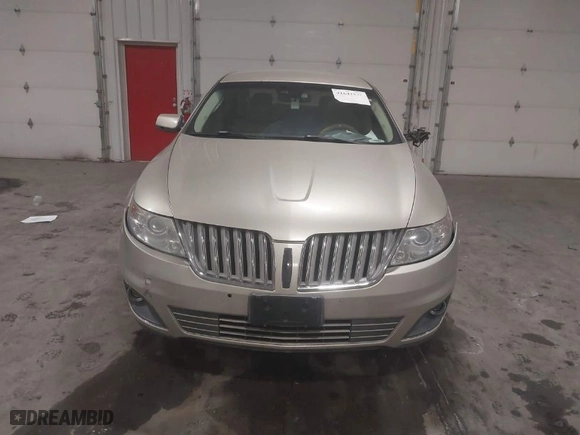 2010 Lincoln MKS with VIN 1LNHL9DR2AG603379, listed as a IAAI auction lot 41641846 with 207623 miles. Bid and sale history available at carsss.com. Image 12.