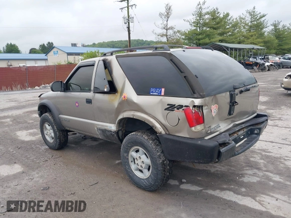 2000 Chevrolet Blazer LS с VIN 1GNCT18W7YK161195, выставлен на аукционе IAAI как лот 42329599 с пробегом 122 834 миль миль и . История ставок и продаж доступна на DreamBid. Изображение 3.