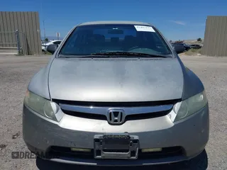 2008 Honda Civic LX z VIN 2HGFA16538H524963, wystawiony jako IAAI lot #42497277 z przebiegiem 441 700 mil mil oraz . Historia ofert i sprzedaży dostępna na DreamBid. Obrazek 6.