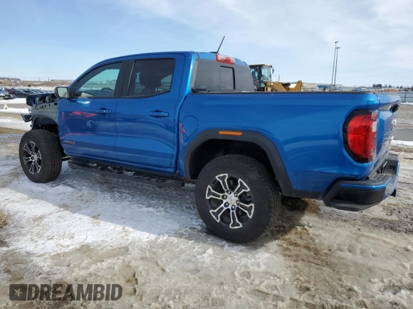 2024 GMC Canyon 4WD AT4 z VIN 1GTP6DEKXR1197281, wystawiony jako Copart lot #48731345 z przebiegiem 4 708 mil mil oraz Szkoda całkowita • Salvage title. Historia ofert i sprzedaży dostępna na DreamBid. Obrazek 2.