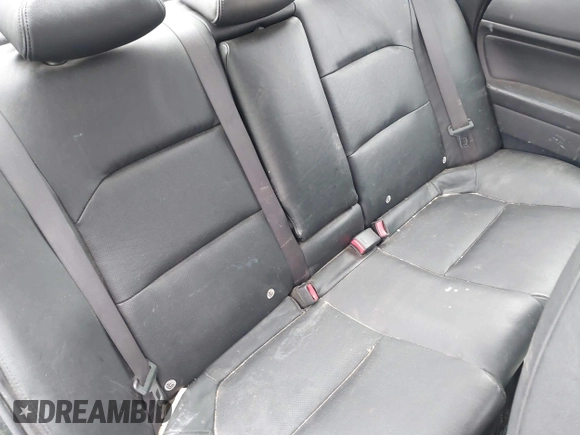 2005 Subaru Legacy GT Limited z VIN 4S3BL676154217957, wystawiony jako IAAI lot #41567931 z przebiegiem 152 281 mil mil oraz . Historia ofert i sprzedaży dostępna na DreamBid. Obrazek 8.