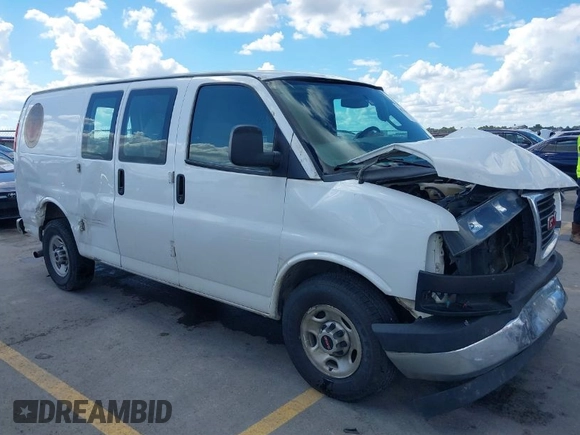 2017 GMC Savana Cargo Van with VIN 1GTW7AFF1H1913587, listed as a IAAI auction lot 40216941 with 269,708 mi miles. Bid and sale history available at carsss.com. Image 1.