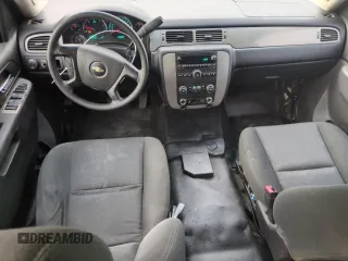2014 Chevrolet Tahoe Commercial z VIN 1GNLC2E06ER207611, wystawiony jako Copart lot #51472355 z przebiegiem 125 893 mil mil oraz Szkoda całkowita • Salvage title. Historia ofert i sprzedaży dostępna na DreamBid. Obrazek 8.