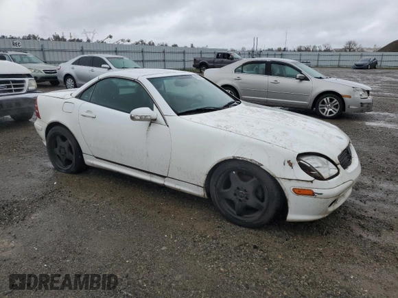 2001 Mercedes-Benz SLK-Class Kompressor with VIN WDBKK49F71F215406, listed as a Copart auction lot 49021325 with 101,479 mi miles and Salvage Title. Bid and sale history available at carsss.com. Image 4.