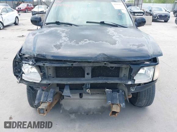 2002 Ford F-150 XL z VIN 1FTRX07W12KD47521, wystawiony jako IAAI lot #42044623 z przebiegiem 334 930 mil mil oraz . Historia ofert i sprzedaży dostępna na DreamBid. Obrazek 6.
