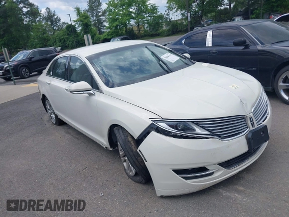 2013 Lincoln MKZ Hybrid with VIN 3LN6L2LU9DR822602, listed as a IAAI auction lot 39246114 with 1 mi miles. Bid and sale history available at carsss.com. Image 1.