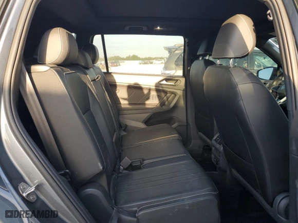 2022 Volkswagen Tiguan SE R-Line Black with VIN 3VVCB7AX2NM063439, listed as a Copart auction lot 50154795 with 59,809 mi miles and Non Repairable. Bid and sale history available at carsss.com. Image 11.