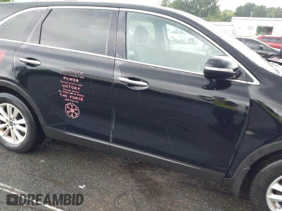 2019 Kia Sorento L z VIN 5XYPG4A39KG584941, wystawiony jako IAAI lot #42236774 z przebiegiem 93 158 mil mil oraz . Historia ofert i sprzedaży dostępna na DreamBid. Obrazek 13.