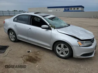 2011 Volkswagen Jetta TDI с VIN 3VWLL7AJ4BM084843, выставлен на аукционе Copart как лот 58180235 с пробегом 172 674 миль миль и Списание • Salvage title. История ставок и продаж доступна на DreamBid. Изображение 4.