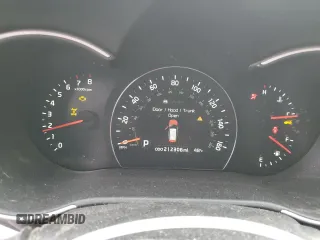 2015 Kia Sorento SX z VIN 5XYKWDA7XFG562906, wystawiony jako Copart lot #50903665 z przebiegiem 212 306 mil mil oraz Szkoda całkowita • Salvage title. Historia ofert i sprzedaży dostępna na DreamBid. Obrazek 9.