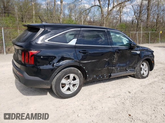 2023 Kia Sorento LX z VIN 5XYRGDLC4PG216535, wystawiony jako Copart lot #54432825 z przebiegiem 11 410 mil mil oraz Szkoda całkowita • Salvage title. Historia ofert i sprzedaży dostępna na DreamBid. Obrazek 3.