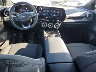 2024 Chevrolet Blazer EV eAWD LT z VIN 3GNKDBRJ2RS258375, wystawiony jako Copart lot #45091735 z przebiegiem 5 162 mil mil oraz Szkoda całkowita • Salvage title. Historia ofert i sprzedaży dostępna na DreamBid. Obrazek 8.