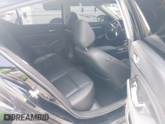 2024 Nissan Altima SR z VIN 1N4BL4CV8RN312278, wystawiony jako IAAI lot #42096194 z przebiegiem 20 256 mil mil oraz . Historia ofert i sprzedaży dostępna na DreamBid. Obrazek 8.