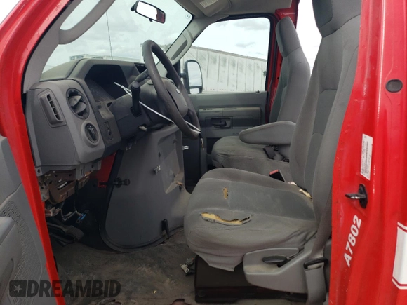 2016 Ford Econoline Commercial z VIN 1FDXE4FSXGDC47802, wystawiony jako Copart lot #49002405 z przebiegiem 125 108 mil mil oraz Tytuł czysty. Historia ofert i sprzedaży dostępna na DreamBid. Obrazek 7.
