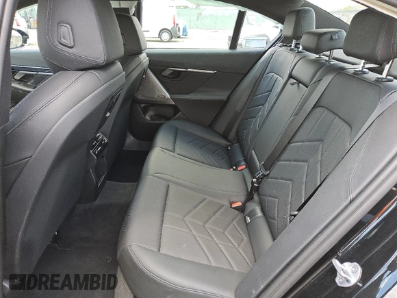 2024 BMW i5 eDrive40 with VIN WBY33FK02RCR91118, listed as a Copart auction lot 53308205 with Not Provided miles and Clean Title. Bid and sale history available at DreamBid. Image 10.