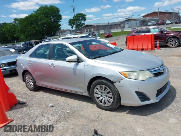 2012 Toyota Camry L z VIN 4T1BF1FK1CU026024, wystawiony jako IAAI lot #42318004 z przebiegiem 121 306 mil mil oraz . Historia ofert i sprzedaży dostępna na DreamBid. Obrazek 13.