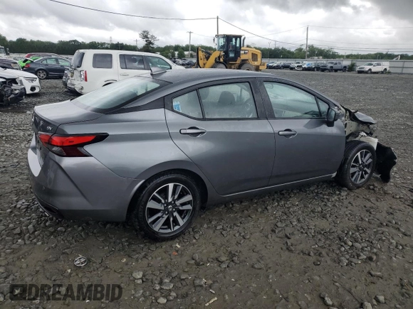 2021 Nissan Versa SV z VIN 3N1CN8EV7ML821786, wystawiony jako Copart lot #56646685 z przebiegiem 73 121 mil mil oraz Szkoda całkowita • Salvage title. Historia ofert i sprzedaży dostępna na DreamBid. Obrazek 3.