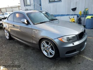 2013 BMW 1 Series 135i with VIN WBAUC9C5XDVY60157, listed as a Copart auction lot 46283975 with 192,388 mi miles and Clean Title. Bid and sale history available at carsss.com. Image 4.