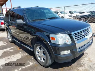 2008 Ford Explorer XLT z VIN 1FMEU63E38UA46992, wystawiony jako IAAI lot #42272751 z przebiegiem 122 080 mil mil oraz . Historia ofert i sprzedaży dostępna na DreamBid. Obrazek 1.