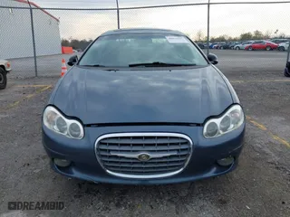 2001 Chrysler LHS with VIN 2C3HC56G01H562025, listed as a IAAI auction lot 40875197 with 282,882 mi miles. Bid and sale history available at carsss.com. Image 6.