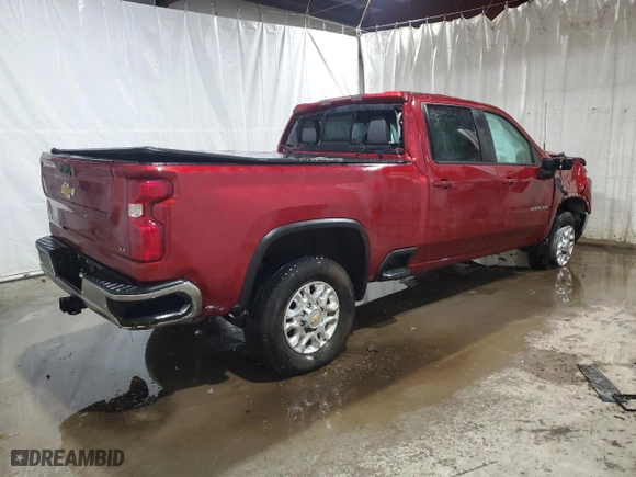 2022 Chevrolet Silverado 3500HD LT with VIN 1GC4YTEY0NF236534, listed as a Copart auction lot 83313874 with 35,678 mi miles and Salvage Title. Bid and sale history available at carsss.com. Image 3.
