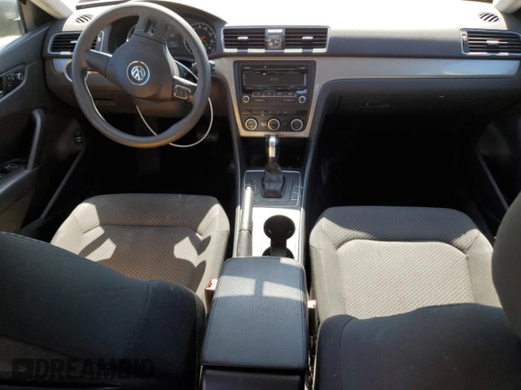 2012 Volkswagen Passat S with VIN 1VWAP7A32CC098725, listed as a Copart auction lot 53339555 with 119,084 mi miles and Salvage title. Bid and sale history available at DreamBid. Image 8.
