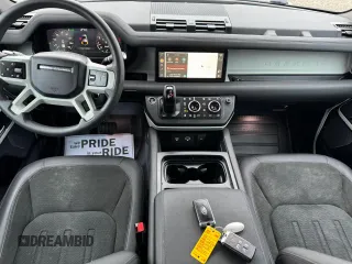2020 Land Rover Defender SE z VIN SALEP7EU7L2018583, wystawiony jako Copart lot #76314014 z przebiegiem 80 810 mil mil oraz Czysty tytuł • Clean title. Historia ofert i sprzedaży dostępna na DreamBid. Obrazek 5.