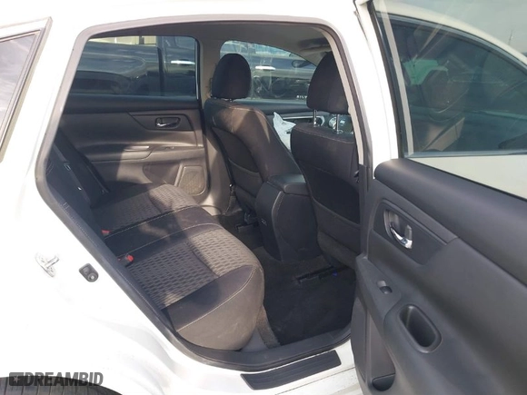 2018 Nissan Altima 2.5 SR with VIN 1N4AL3AP7JC254982, listed as a IAAI auction lot 41857690 with 101,417 mi miles. Bid and sale history available at carsss.com. Image 8.
