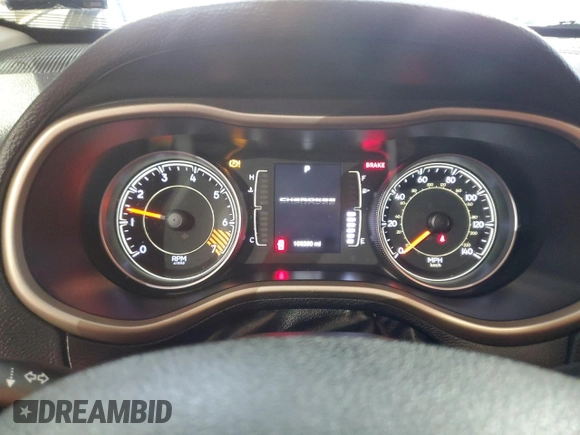 2015 Jeep Cherokee Latitude z VIN 1C4PJMCB1FW630468, wystawiony jako Copart lot #53066305 z przebiegiem 103 260 mil mil oraz Szkoda całkowita • Salvage title. Historia ofert i sprzedaży dostępna na DreamBid. Obrazek 9.