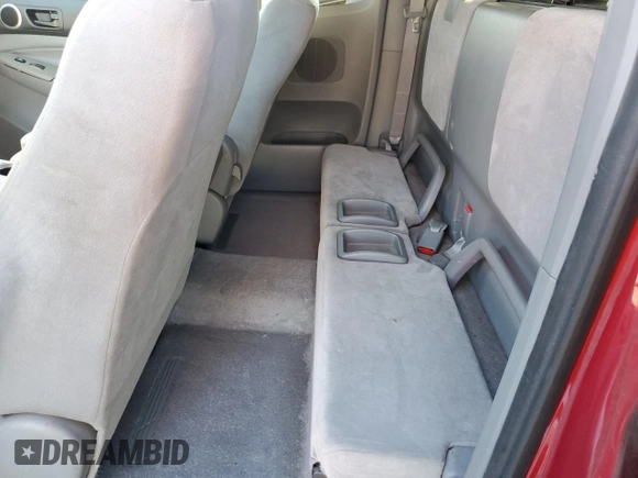 2006 Toyota Tacoma z VIN 5TETX22N06Z159896, wystawiony jako Copart lot #45397835 z przebiegiem 211 603 mil mil oraz Szkody całkowita. Historia ofert i sprzedaży dostępna na DreamBid. Obrazek 11.