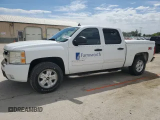 2011 Chevrolet Silverado 1500 LT with VIN 3GCPKSE31BG266990, listed as a Copart auction lot 56544935 with 196,920 mi miles and Clean Title. Bid and sale history available at DreamBid. Image 1.