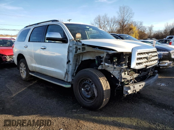 2015 Toyota Sequoia Platinum with VIN 5TDDY5G18FS117921, listed as a Copart auction lot 81804294 with 129,679 mi miles and Salvage Title. Bid and sale history available at carsss.com. Image 4.