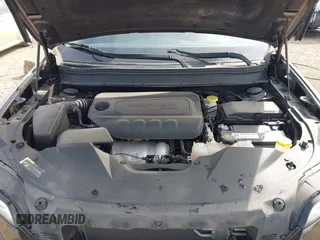 2019 Jeep Cherokee Latitude Plus with VIN 1C4PJLLB4KD403310, listed as a IAAI auction lot 41691832 with 72,398 mi miles. Bid and sale history available at carsss.com. Image 10.