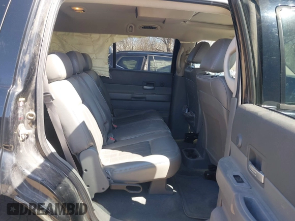 2005 Dodge Durango Limited with VIN 1D8HB58D05F589915, listed as a IAAI auction lot 41811548 with 272,347 mi miles and . Bid and sale history available at DreamBid. Image 8.