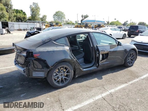 2021 Tesla Model 3 Long Range z VIN 5YJ3E1EB6MF002955, wystawiony jako Copart lot #59161255 z przebiegiem 32 183 mil mil oraz Szkoda całkowita • Salvage title. Historia ofert i sprzedaży dostępna na DreamBid. Obrazek 3.