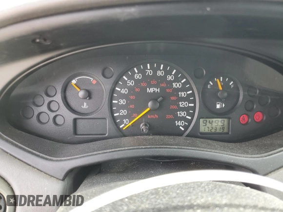 2004 Ford Focus SE z VIN 1FAFP34384W130421, wystawiony jako Copart lot #54045255 z przebiegiem 172 319 mil mil oraz Szkoda całkowita • Salvage title. Historia ofert i sprzedaży dostępna na DreamBid. Obrazek 9.